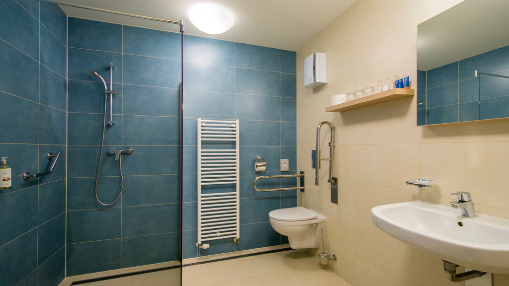 Wheelchair Accessible Room PLUS Family. Stylish accommodation with spacious bedroom. Hotel SLOVAN Tatranská Lomnica.